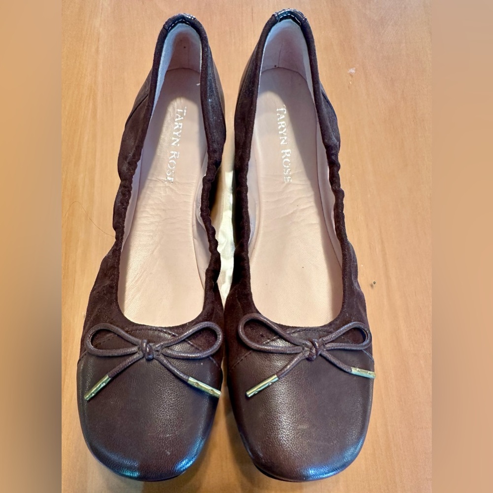 Taryn Rose flat brown shoes, size 6 worn once.